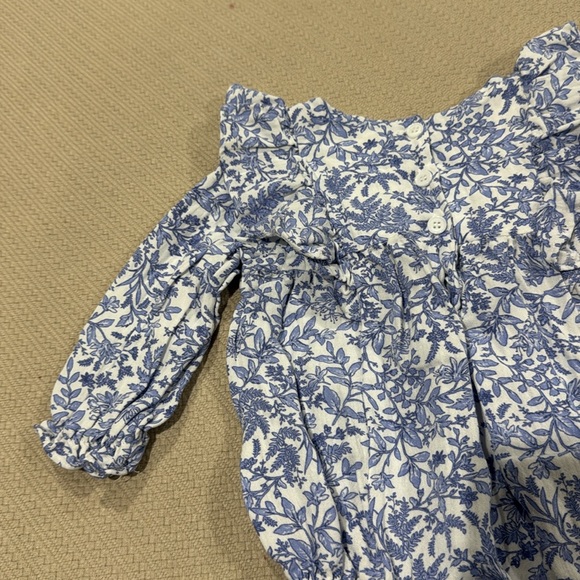 Tullabee Baby Romper - Picture 11 of 12